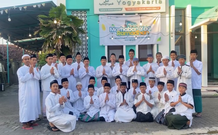 Santri PPTQ Al Madinah